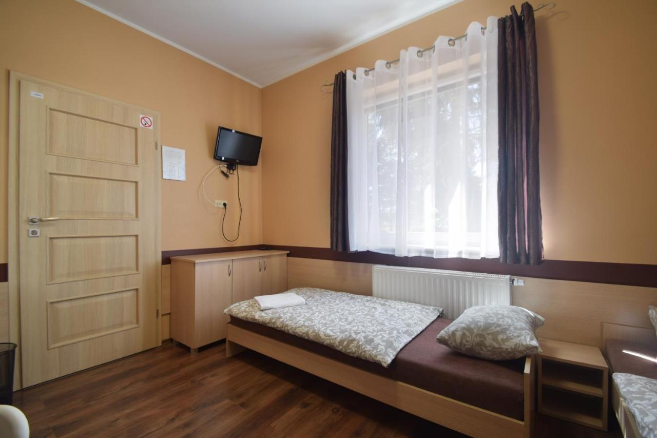 Pensjonat Paskal Czerlejno Buitenkant foto
